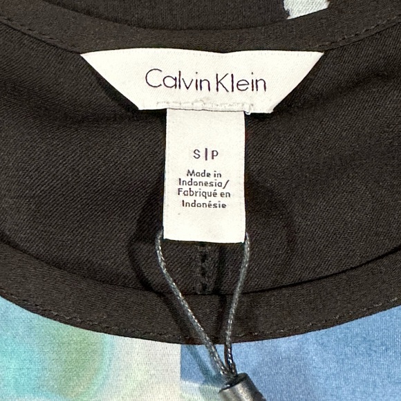 NWT Calvin Klein || Woman’s sleeveless blouse/ tunic size Small - Picture 8 of 11